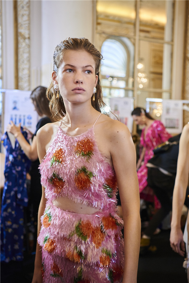 rene_furterer-fashion-week-paris-altuzarra-ss19-backstage-22